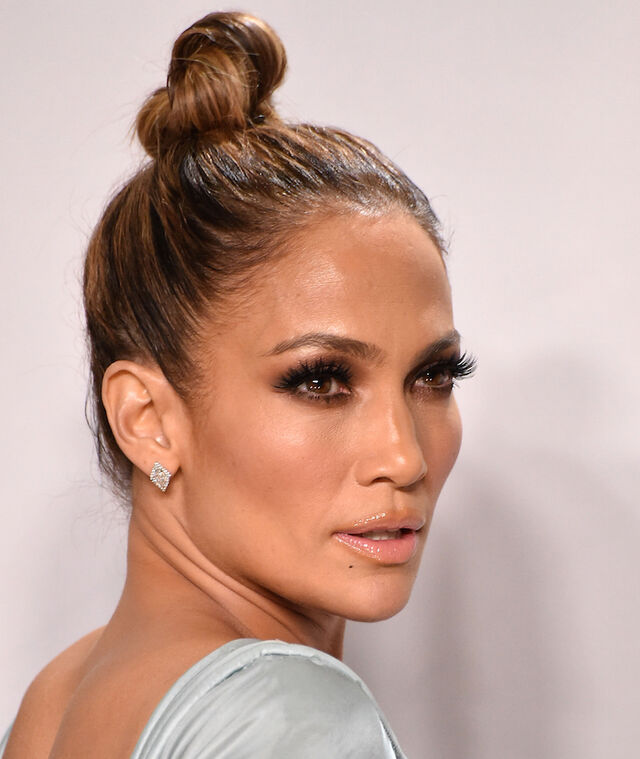 Get the Look of Jennifer Lopez