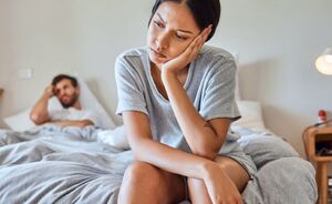 Waarom de ‘stay-at-home girlfriend’ trend zo gevaarlijk is