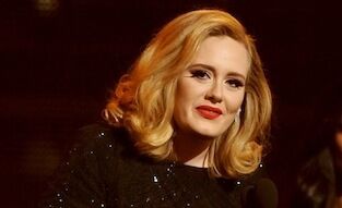 Ontwerpt Adele voor Burberry?