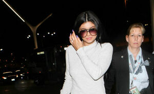 OOTD: Kylie Jenner in non-bodycon dress
