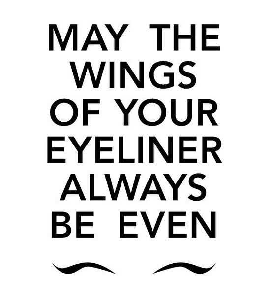 Zo maak je eyeliner wings à la Alexa Chung