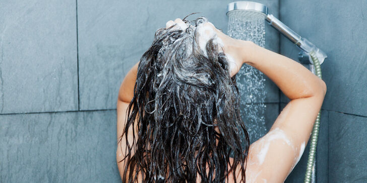 5 tips om je haar op de juiste manier te wassen