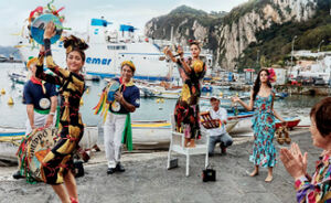 Dolce & Gabbana's spring '17 campagne is een extravagant feestje