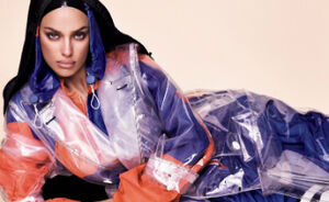 Zwangere Victoria's Secret Angel Irina Shayk sterk op de cover van Vogue Japan