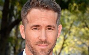 Ryan Reynolds onthult dat deze celeb bijna net zo goed kan zoenen als vrouw Blake Lively