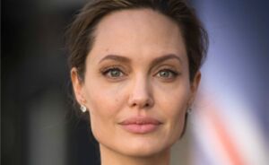 Angelina Jolie spreekt voor het eerst openhartig over haar scheiding met Brad Pitt 
