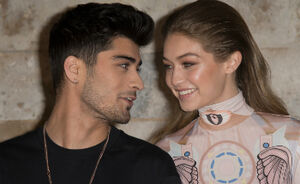 HOT! Gigi Hadid fotografeert boyfriend Zayn Malik voor Versace campagne