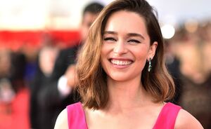 Emilia Clarke is het nieuwe gezicht van dít bekende merk