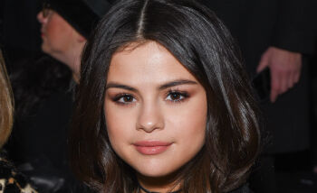 De treurige reden waarom Selena Gomez regelmatig Instagram delete