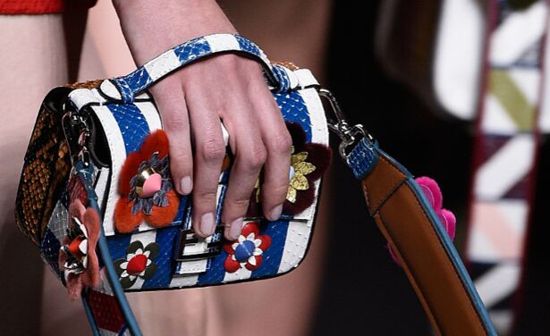 Dankzij Zara kan jij deze designer tassen trend rocken als een echte catwalk queen