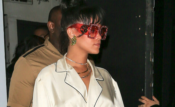 Rihanna gaf een feestje na het Met Gala en alle celebs aten cheeseburgers 