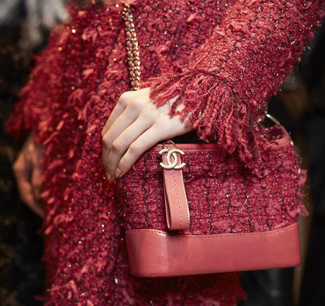 Overeenkomstig Collectief Oppervlakte Deze Chanel handtas staat bovenaan de wishlist van ieder modemeisje -  Trendalert