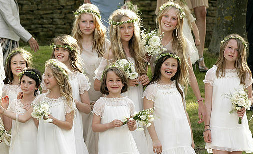 Dit droegen de bloemenmeisjes op het huwelijk van Miranda Kerr en Evan Spiegel!