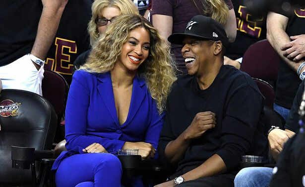 Beyoncé en haar borsten genoten van een date night met Jay Z