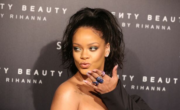 Rihanna geeft haar fans van Fenty Beauty hét product wat zij nog misten 
