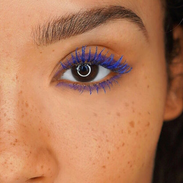 blauwe mascara