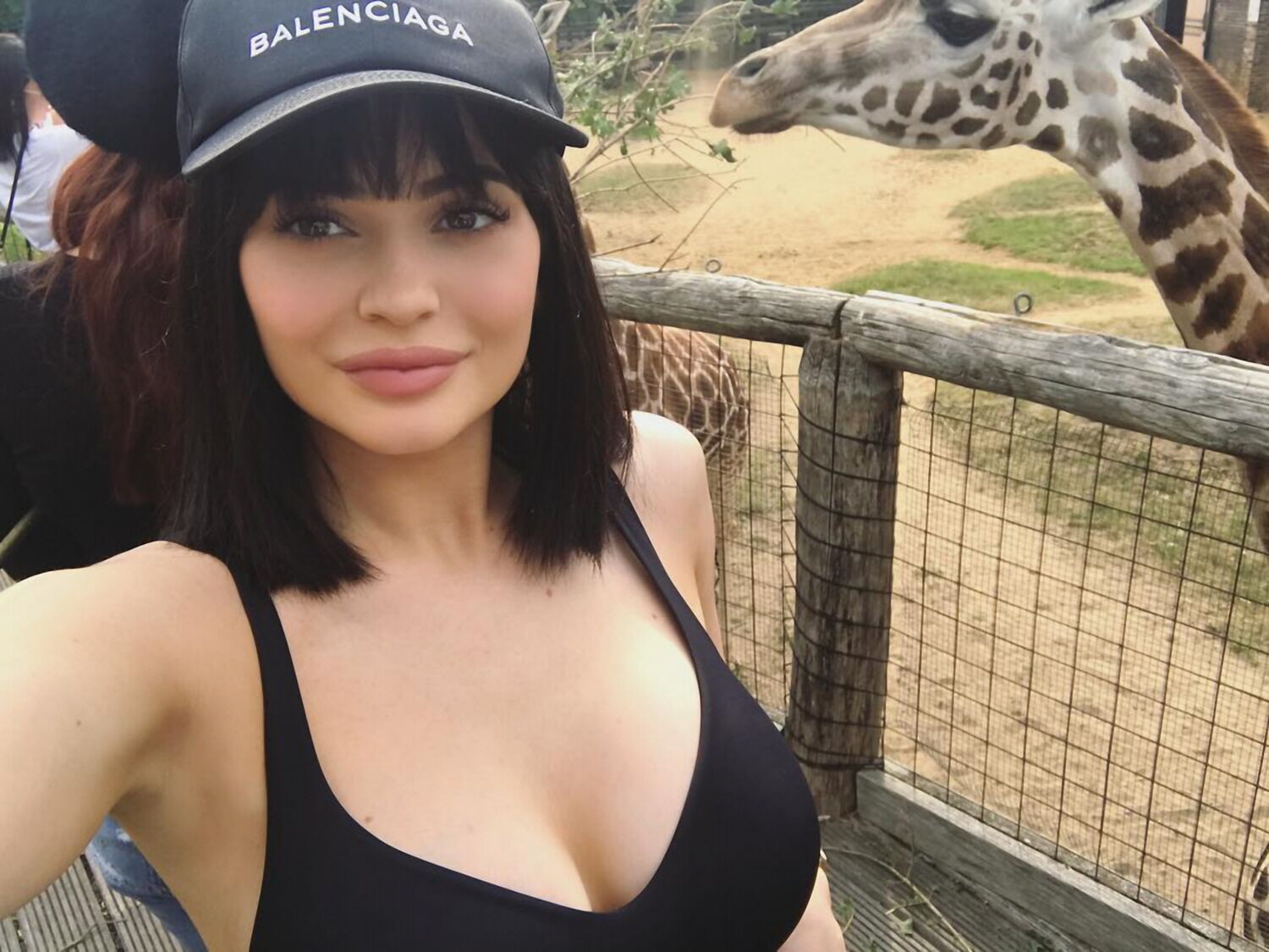 Kylie Jenner fans willen zo graag dat ze zwanger is, dat ze haar buik een make-over geven