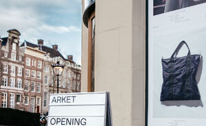 Dit is wanneer H&M's luxere zus genaamd Arket haar deuren opent in Amsterdam