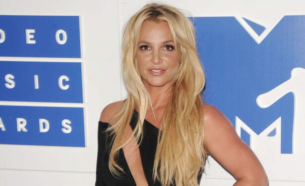 Je raadt nooit in welke designer campagne Britney Spears op dit moment straalt...