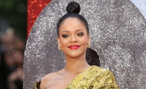 Rihanna heeft haar lange manen ingeruild voor een kittige boblijn