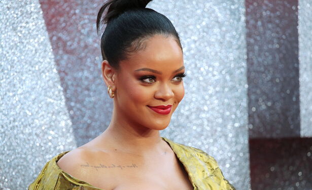 Rihanna sloot gisteravond NYFW af met een lingerieshow vol diversiteit en zwangere vrouwen