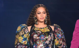Beyoncé trad op tijdens Indiase bruiloft en verdiende hiermee flink wat duiten