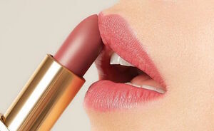 Deze geniale lipstick hack moet iedereen weten
