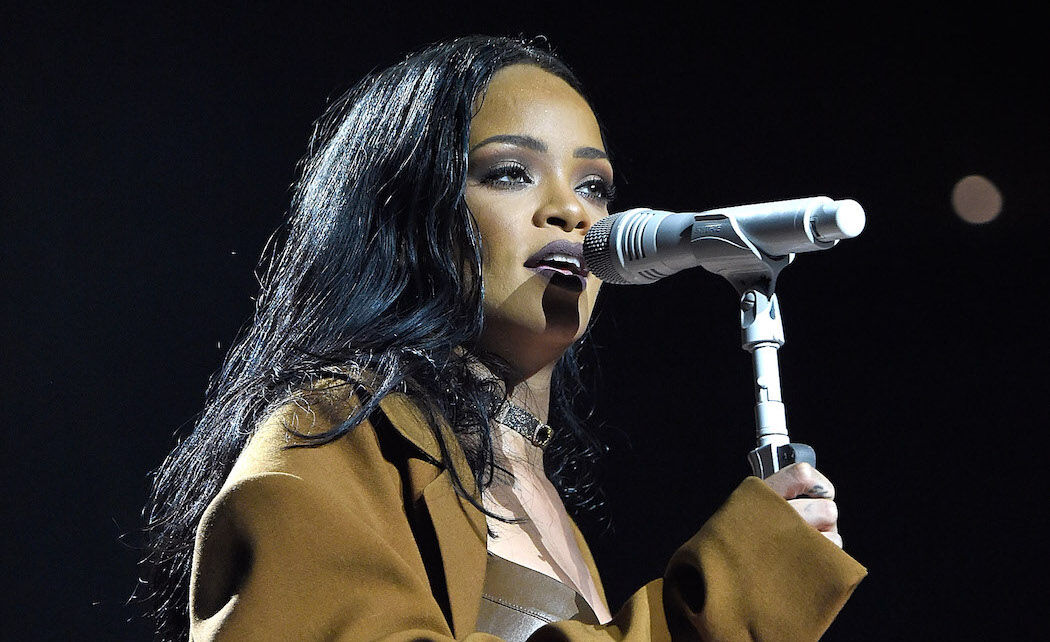 Rihanna maakt fans megablij door zich op dit project te richten