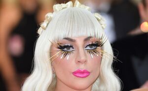 De eerste beelden van Lady Gaga's Haus Beauty zijn er en dit is wat het extra bijzonder maakt
