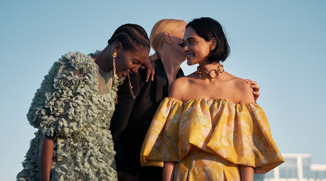 H&M's nieuwste Conscious Exclusive Collection is een waar feestje voor jouw garderobe