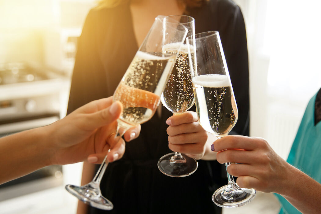 10 goede redenen om deze week nog champagne te drinken