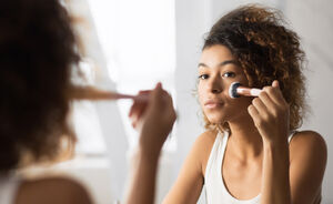 Deze make-up hack voor een optische facelift gaat viral op TikTok