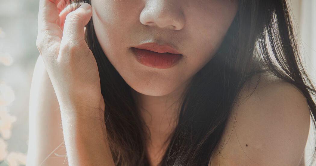 Lip blushing: wat je wilt weten over semi-permanente make-up op je lippen