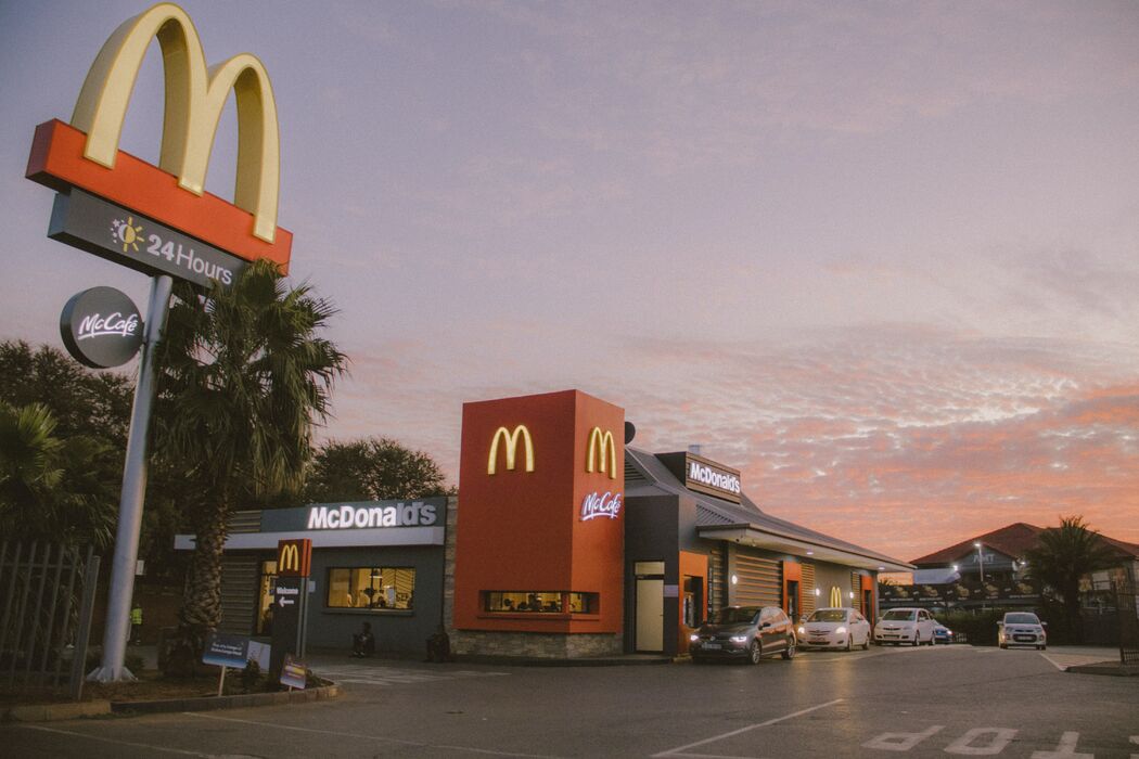 McDonald’s is jarig: 50 feitjes + traktatie!
