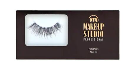 make up studio nepwimpers singles day