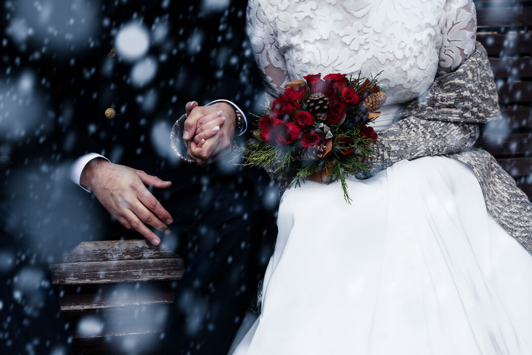 5 geweldige outfits om te dragen als gast op een winterse bruiloft