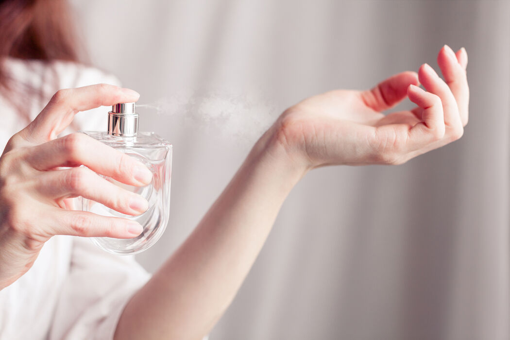 6 tips waardoor jij je parfum de hele dag blijft ruiken