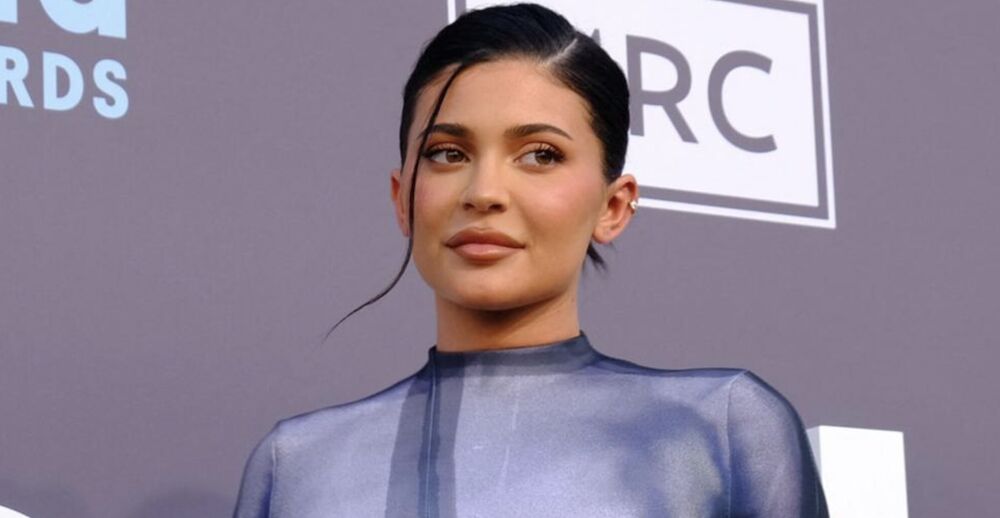 Kylie Jenner showt tepels op Instagram en iedereen is in shock