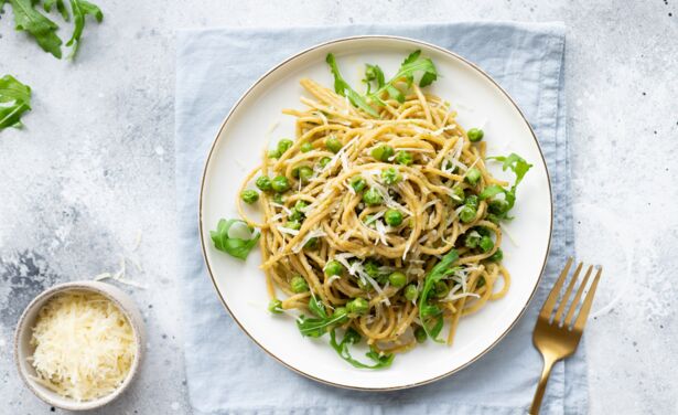 Dit simpele spicy mozzarella pasta recept gaat viral op TikTok en wil je sowieso proberen