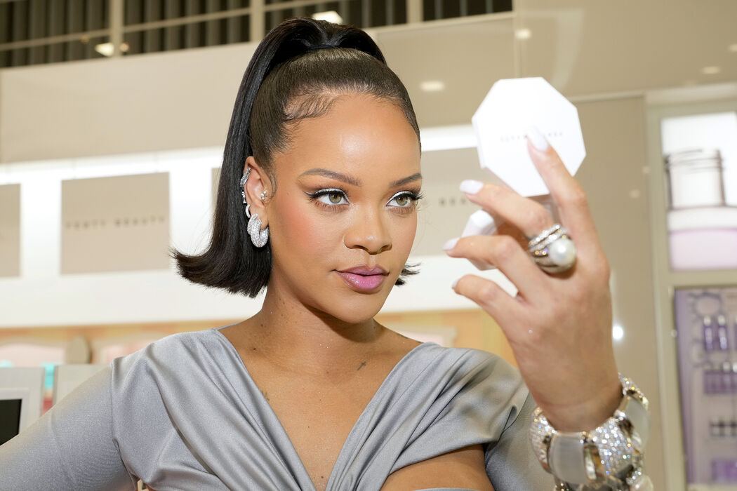 Rihanna komt met bijzondere 'ketchup' beautylijn en fans gaan los