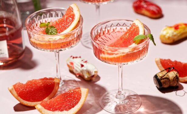 Zo maak je je favoriete nieuwe drankje: de Limoncello Rosé Sangria