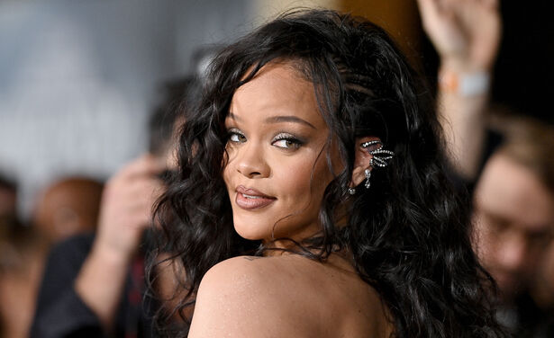 Zien: Rihanna showt haar zoontje op TikTok