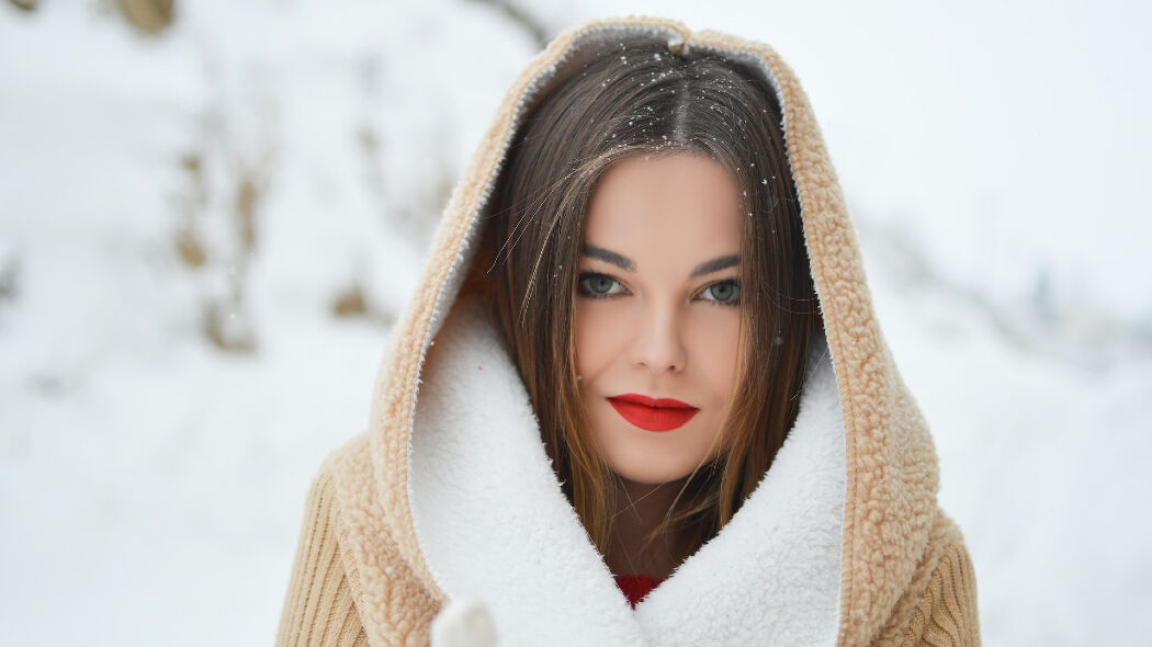 Zo krijg je een mooie winterse look dankzij de ‘cold girl’ make-uptrend