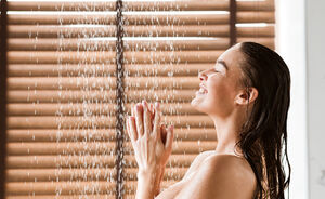 Kan koud douchen helpen met het bestrijden van acne?