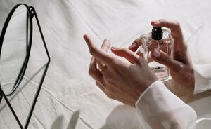 Lifehack: zo blijft de geur van je parfum langer hangen