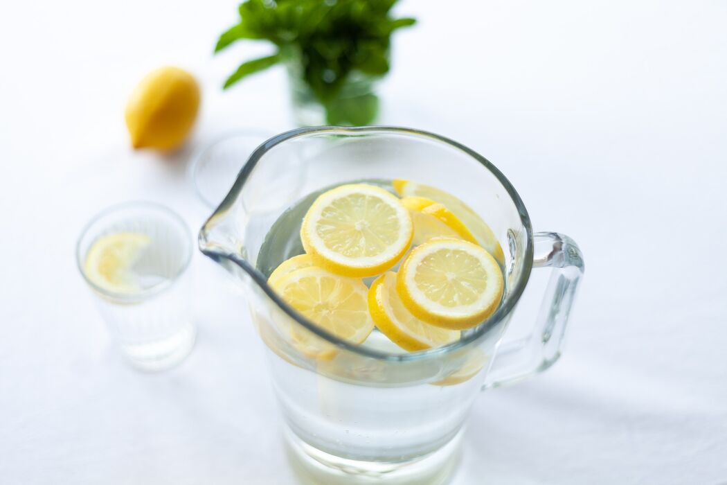 Feiten of fabels over citroenwater