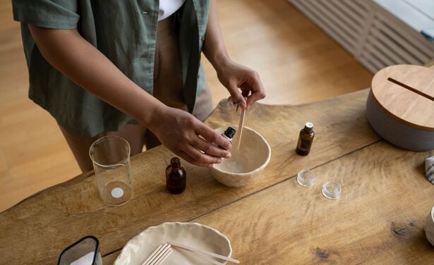 DIY natuurlijke facemist met herfstgeuren