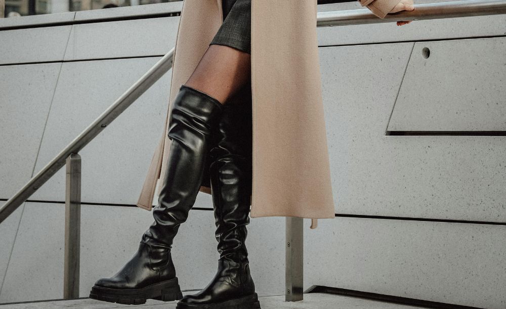 Dit zijn 5 manieren om hoge laarzen te stylen voor de herfst