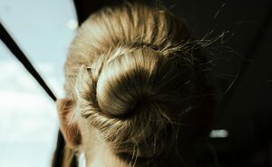 Zo maak je de beste slick back in je haar