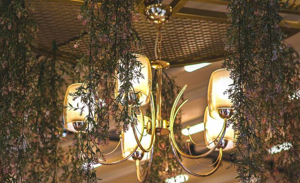 Fabulous! De statement kroonluchter is weer trendy